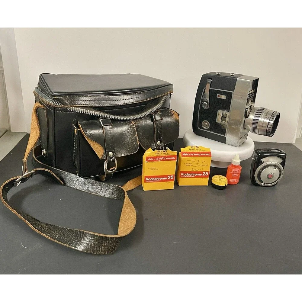 Bell & Howell Director Series 8mm Zoomatic Camera- Functional* With Belding Case